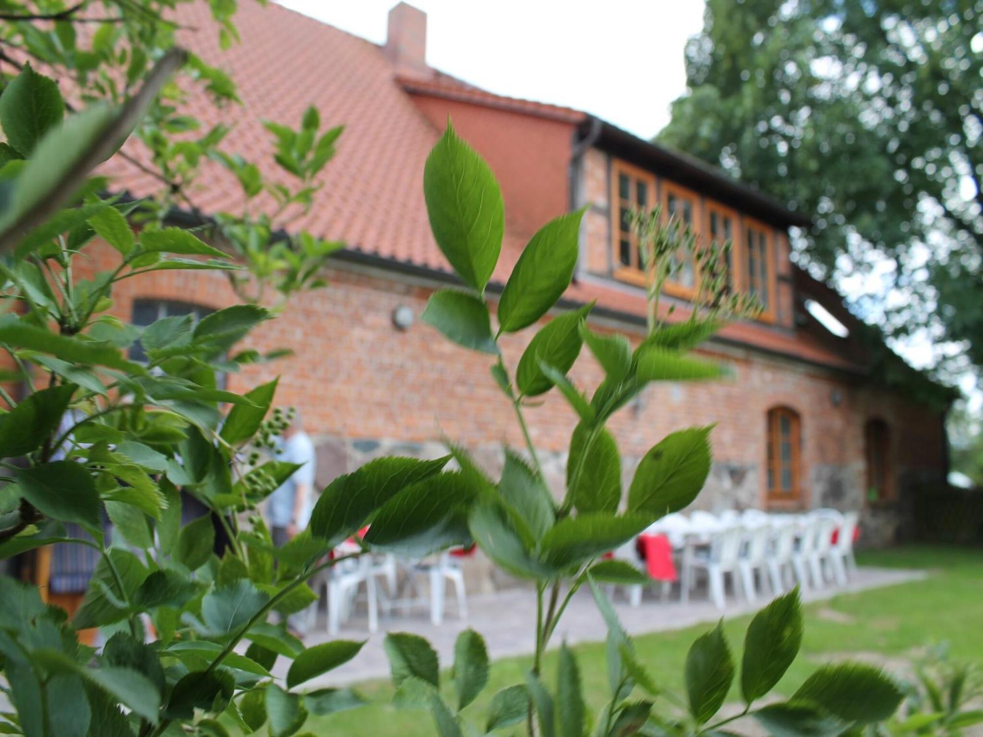 Mansion In Gressow With Terrace Garden Bbq Pond Bicycles Vila Exterior foto
